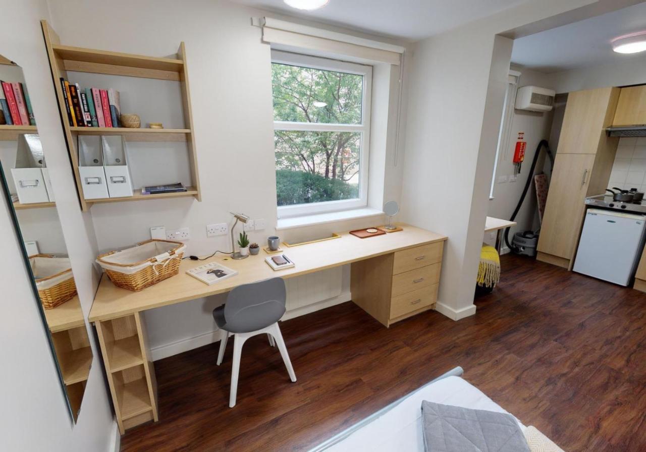 Private Bedrooms With Shared Kitchen And Studios At Iq Tufnell House In Londres Extérieur photo