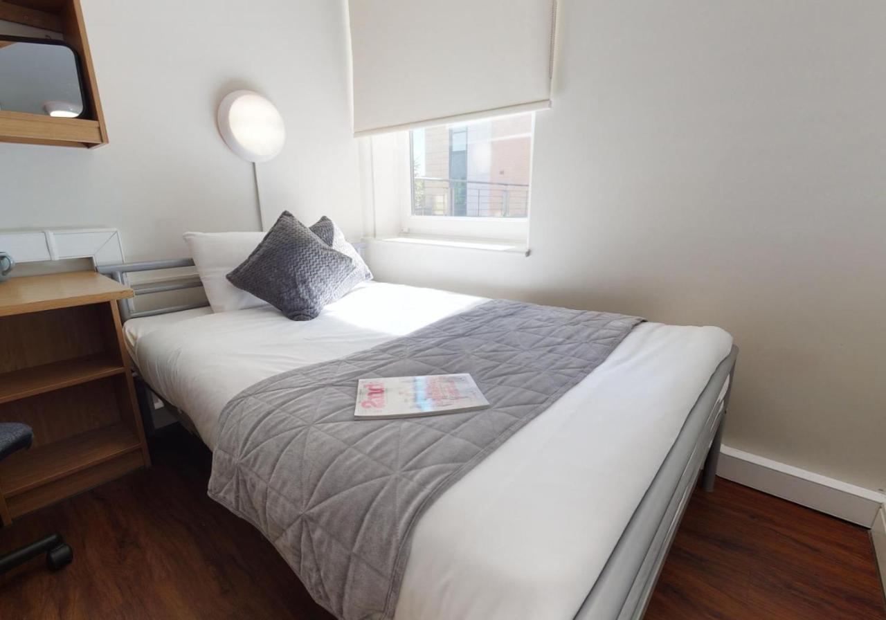 Private Bedrooms With Shared Kitchen And Studios At Iq Tufnell House In Londres Extérieur photo