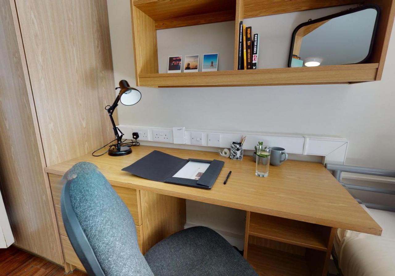 Private Bedrooms With Shared Kitchen And Studios At Iq Tufnell House In Londres Extérieur photo